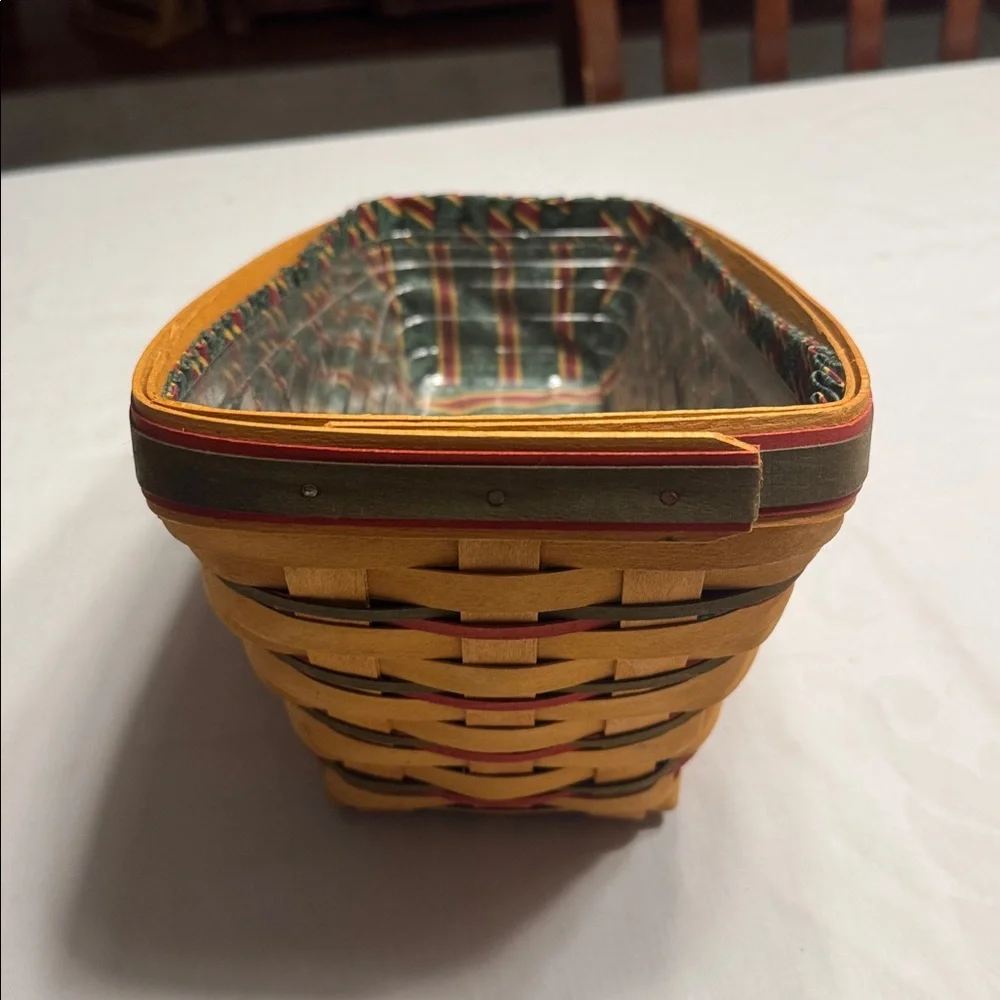 Longaberger Handwoven Holiday sleigh basket.  1997
